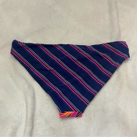 New! Maaji Reversible Bikini Bottom 28670 - Picture 7 of 8